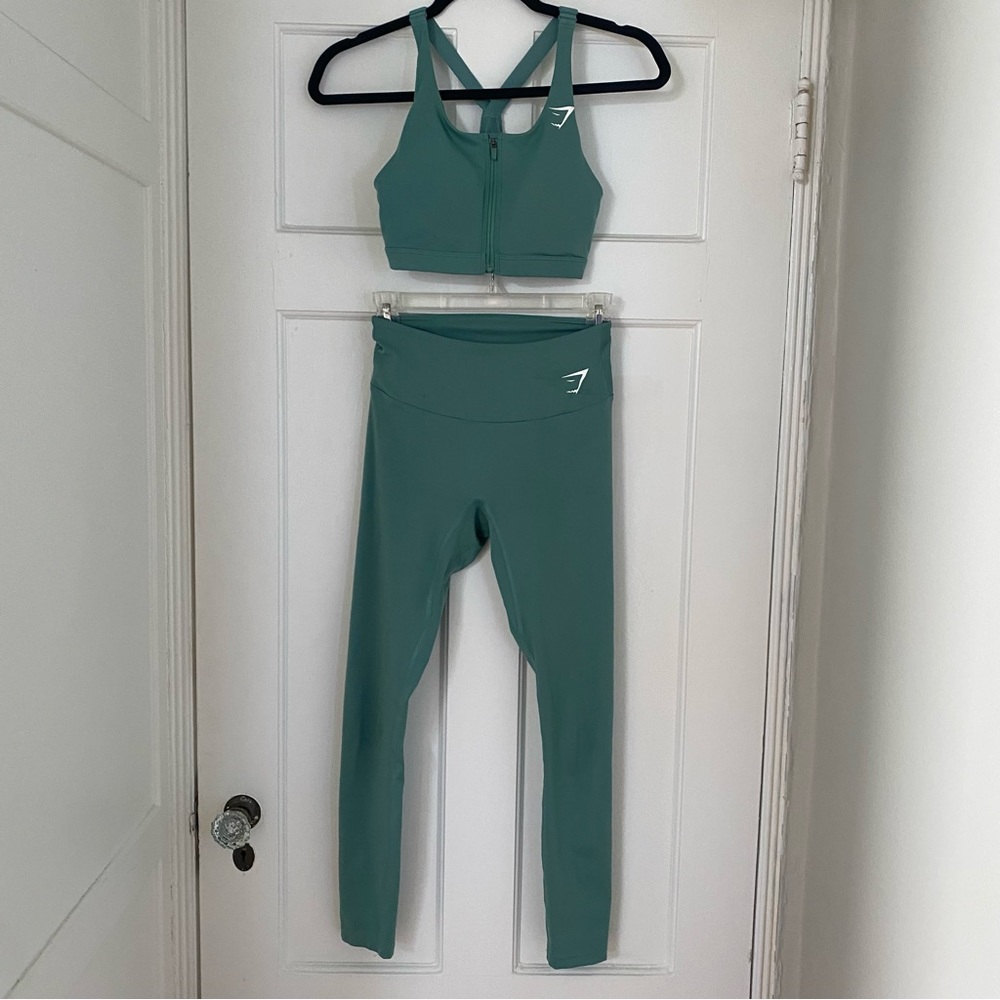 Gymshark Training Leggings & Bra set - Light Green Great conditions Sz XS